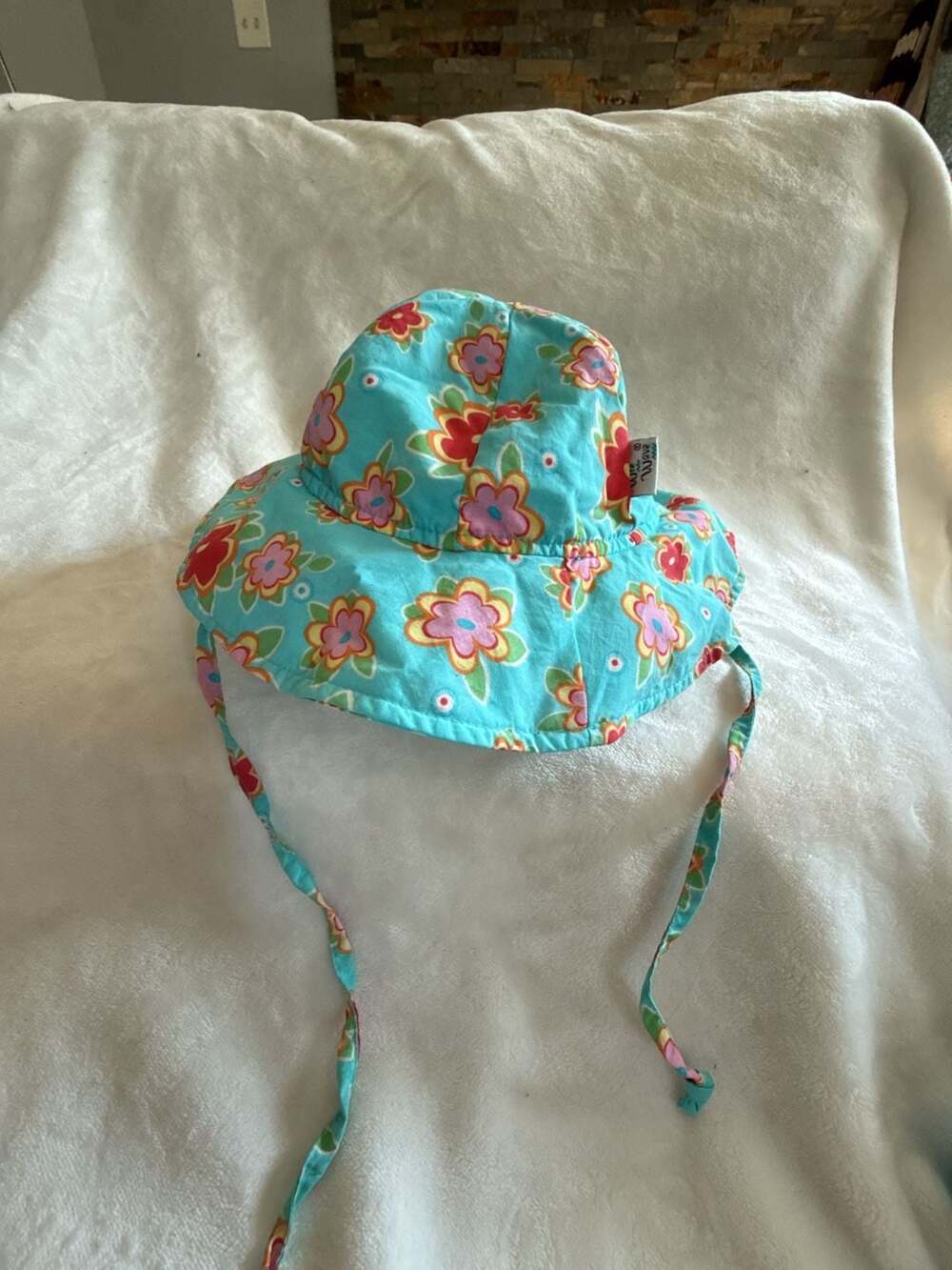 Wee Wave Toddler Girls Floral Pattern Wide Brim Sun Hat with Chin Straps